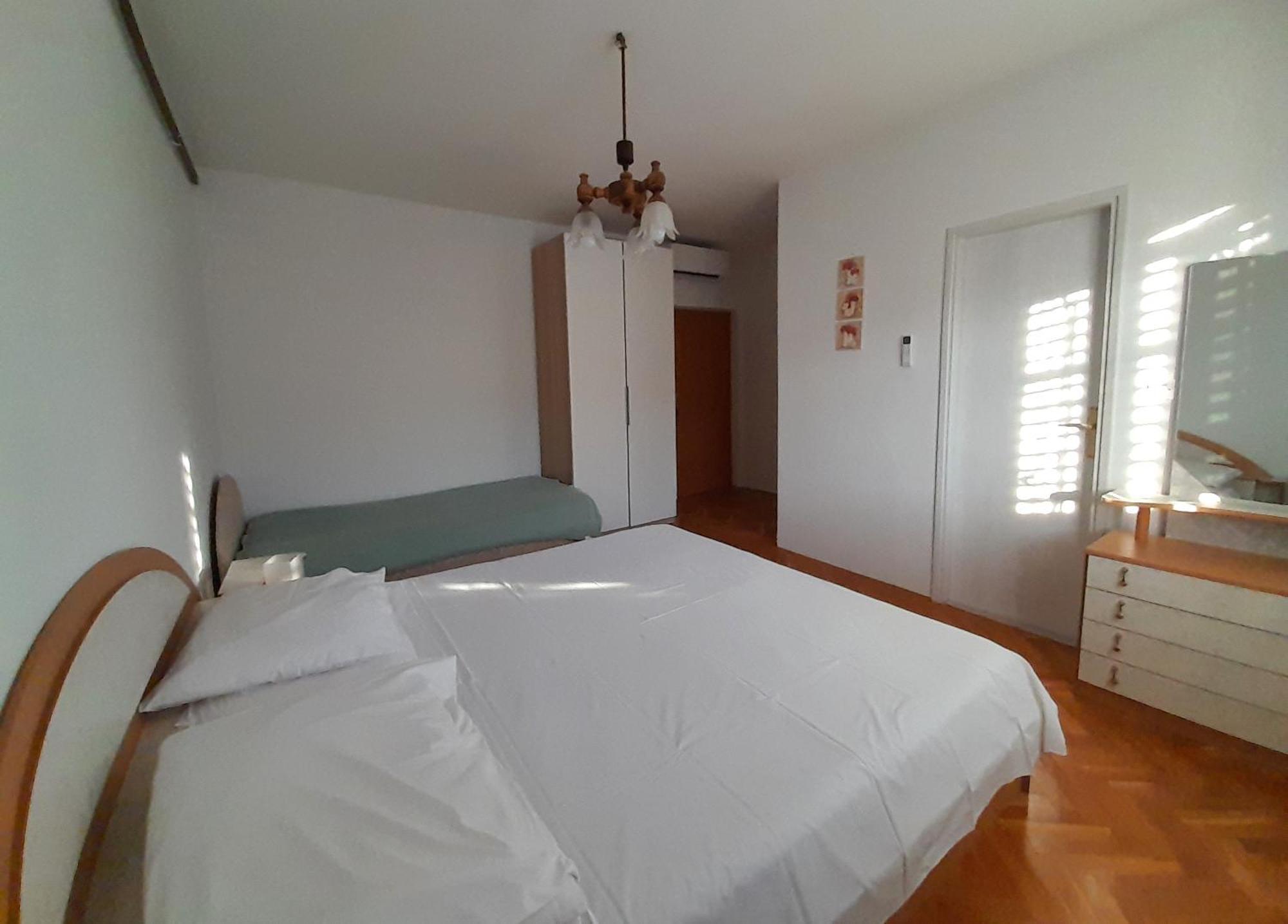 Rooms Biserka Baška Δωμάτιο φωτογραφία